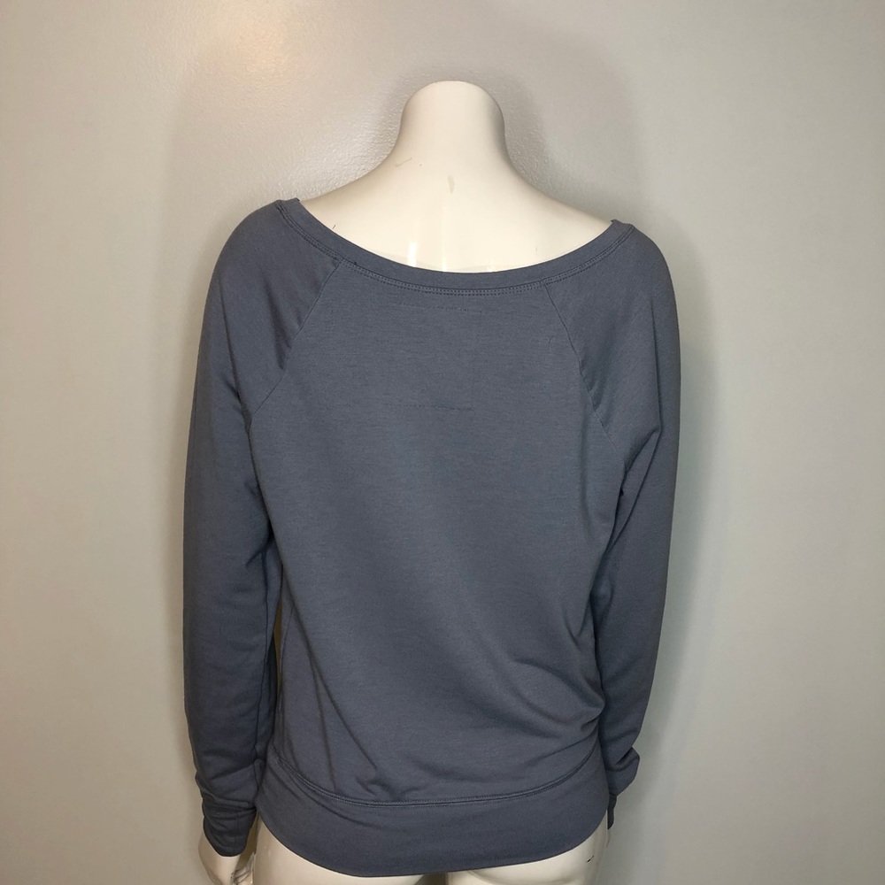 Pink sweatshirt medium gray size xs - Picture 3 of 8